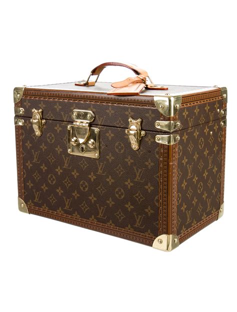 toilet pouch louis vuitton|louis vuitton toiletry hard case.